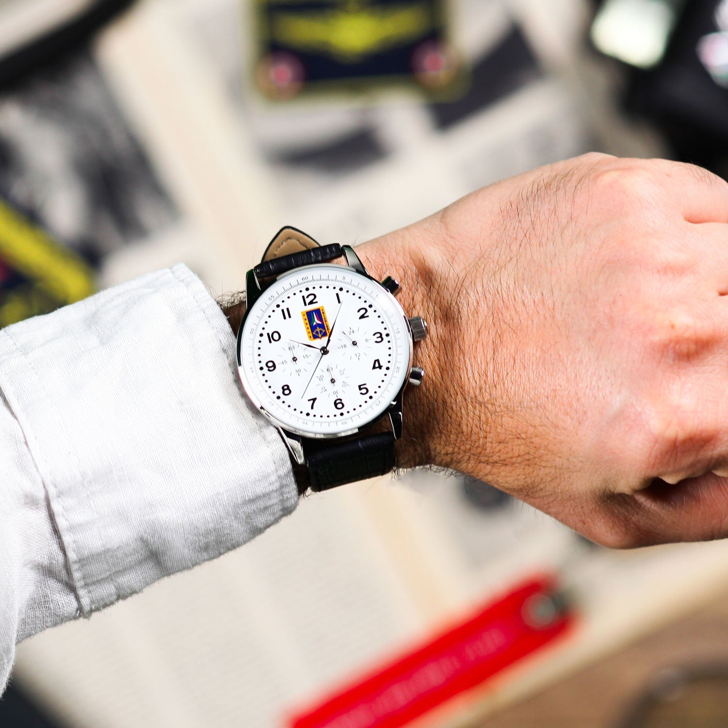 Regala un orologio dell'Aeronautica Militare per la Festa del Papà